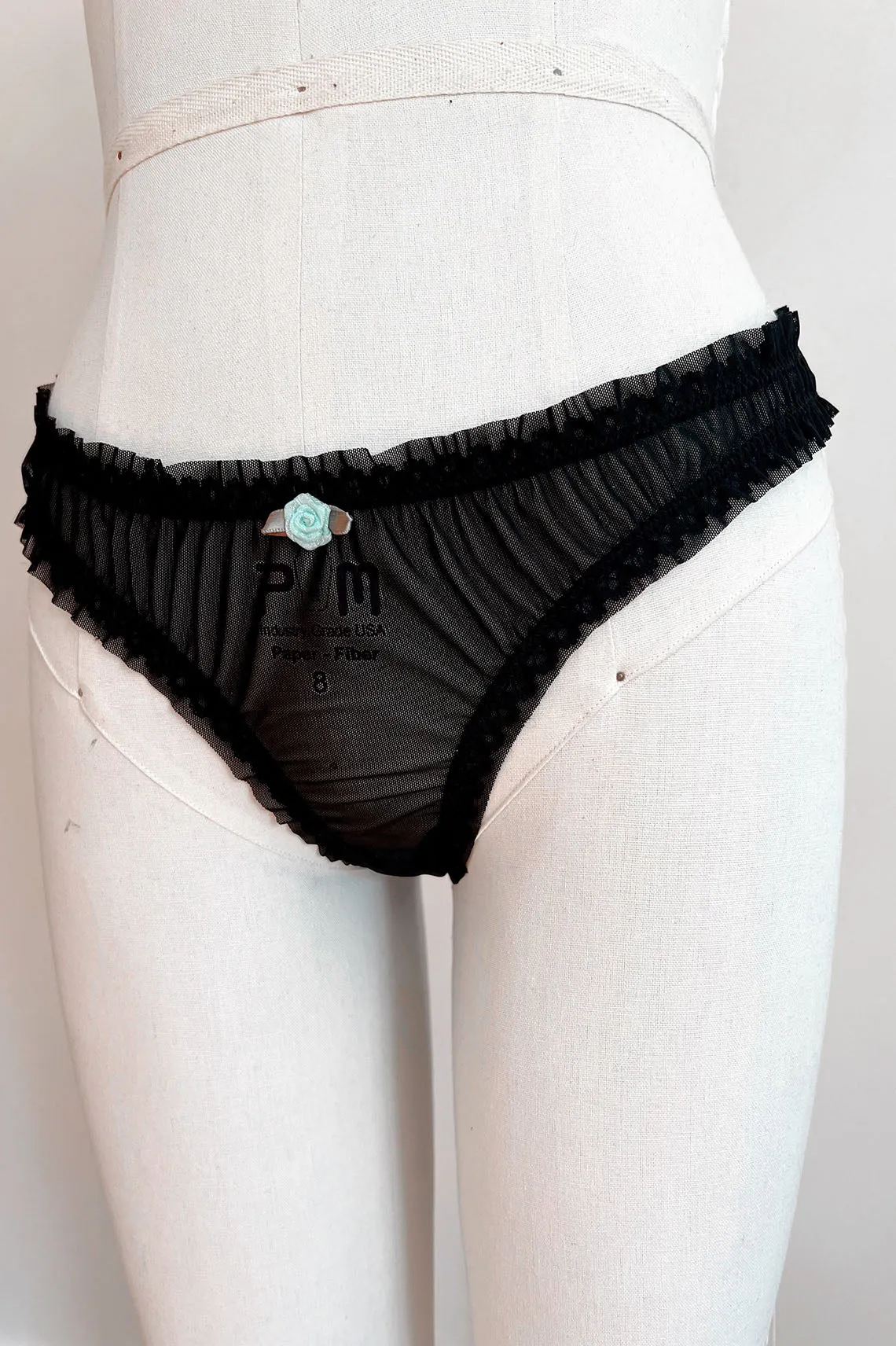 Black Recycled Mesh Oleander Rosette Thong