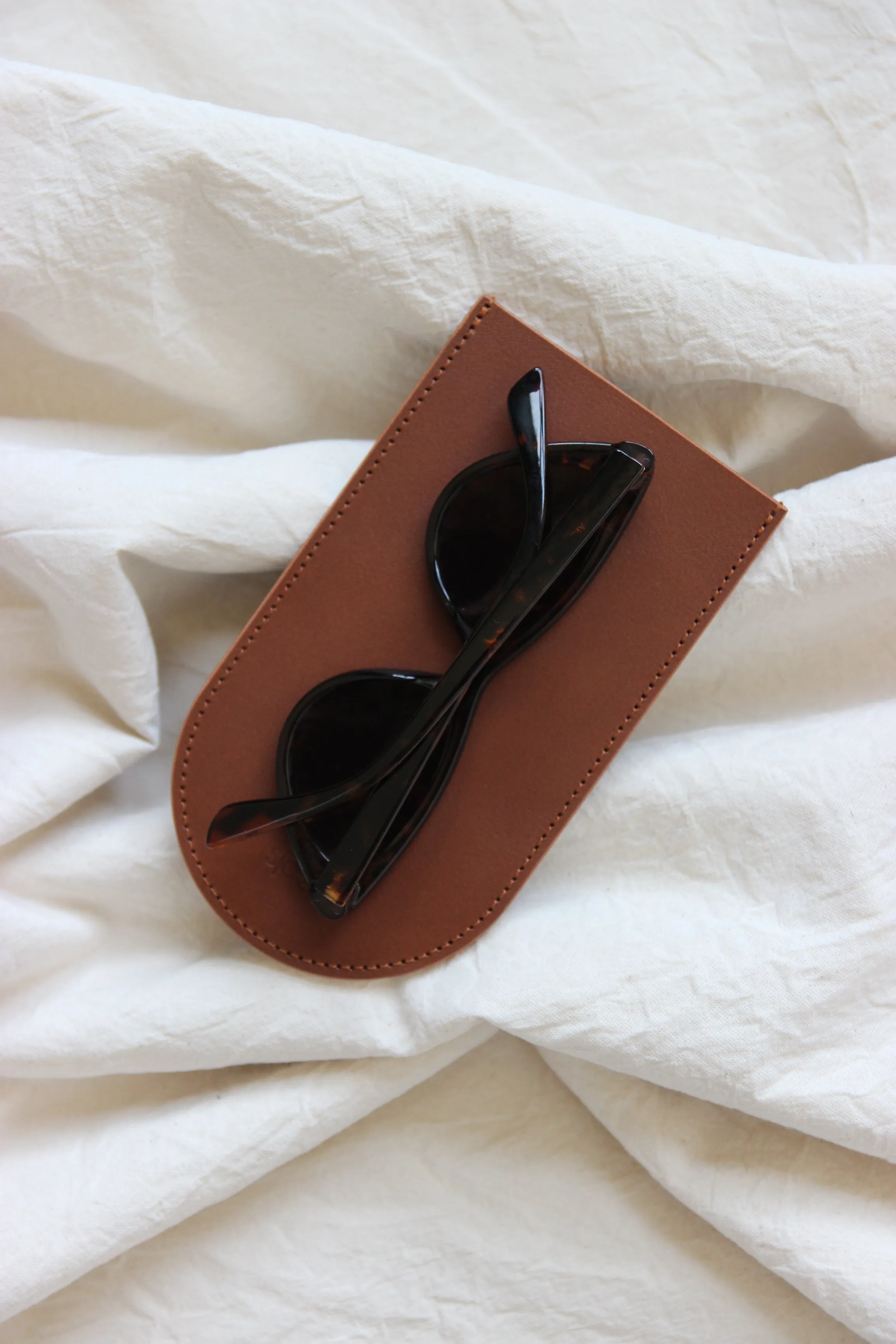 Sunglasses case brown