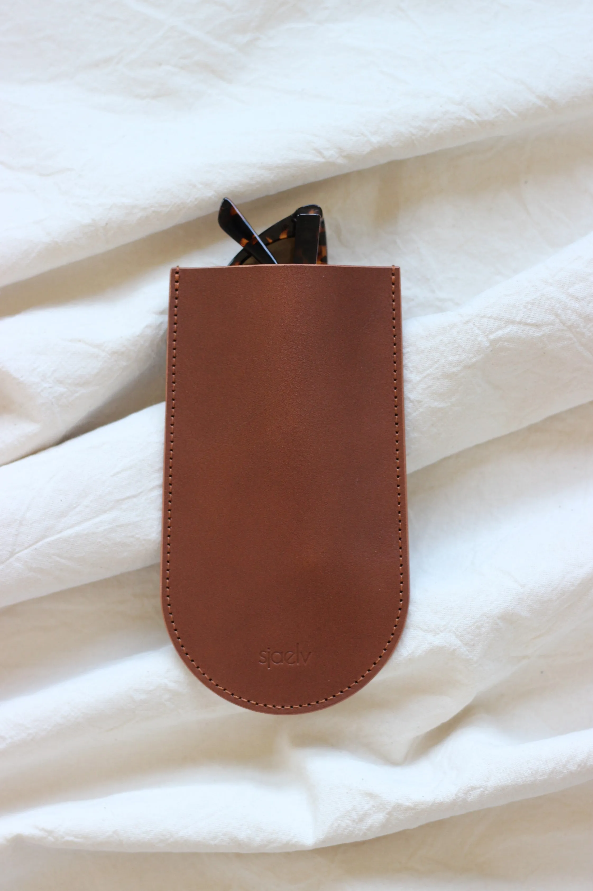 Sunglasses case brown